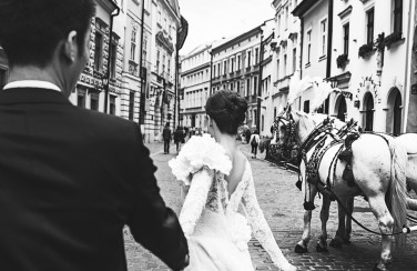 Bí kíp chụp ảnh cưới phong cách châu Âu đẹp, độc, lạ
